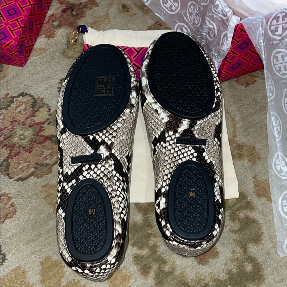 Tory Burch
Minnie Snake-Print Medallion Flats - Picture 5 of 7